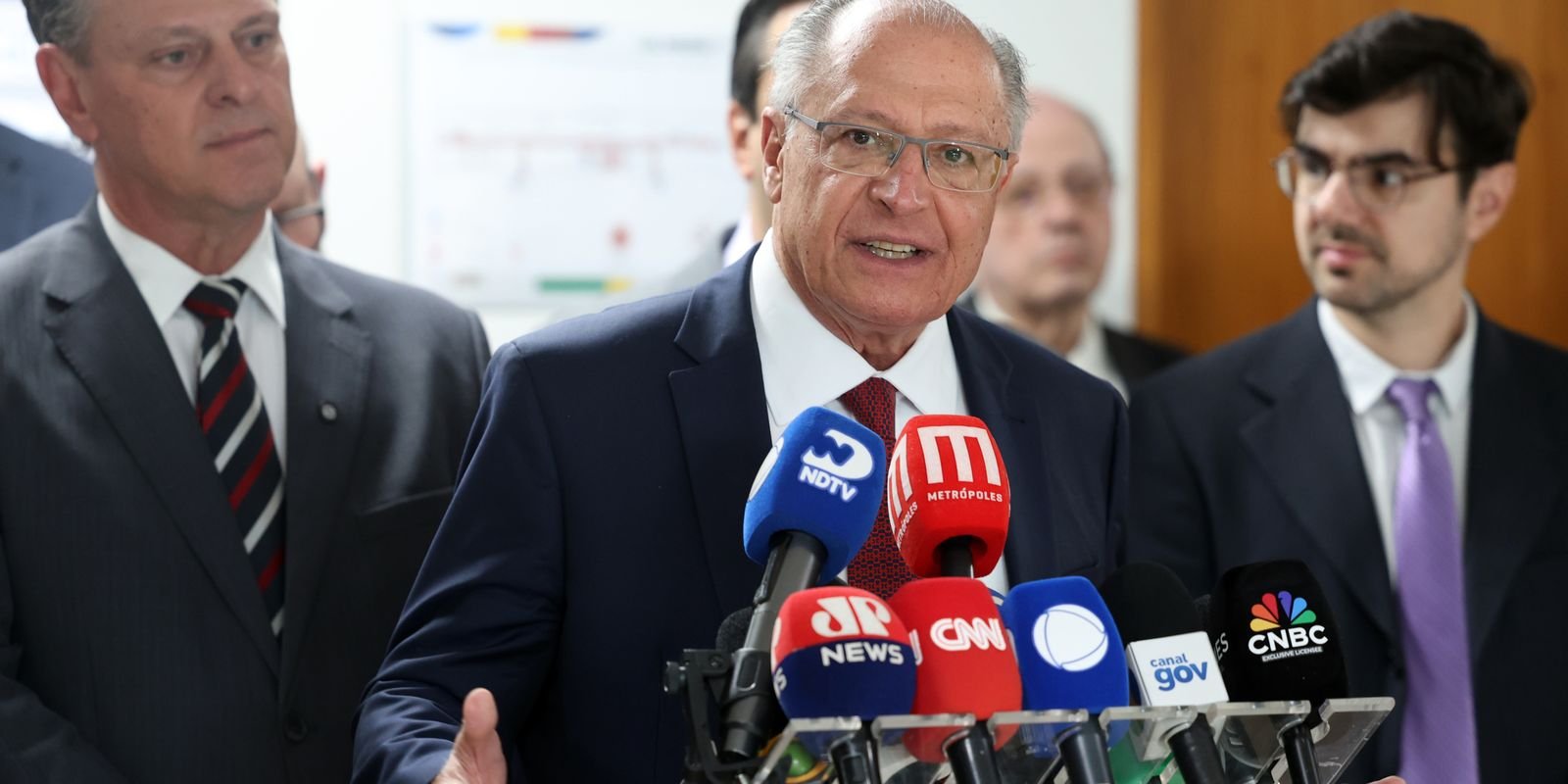 alckmin-diz-que-governo-tentara-acordo-antes-do-prazo-para-tarifaco