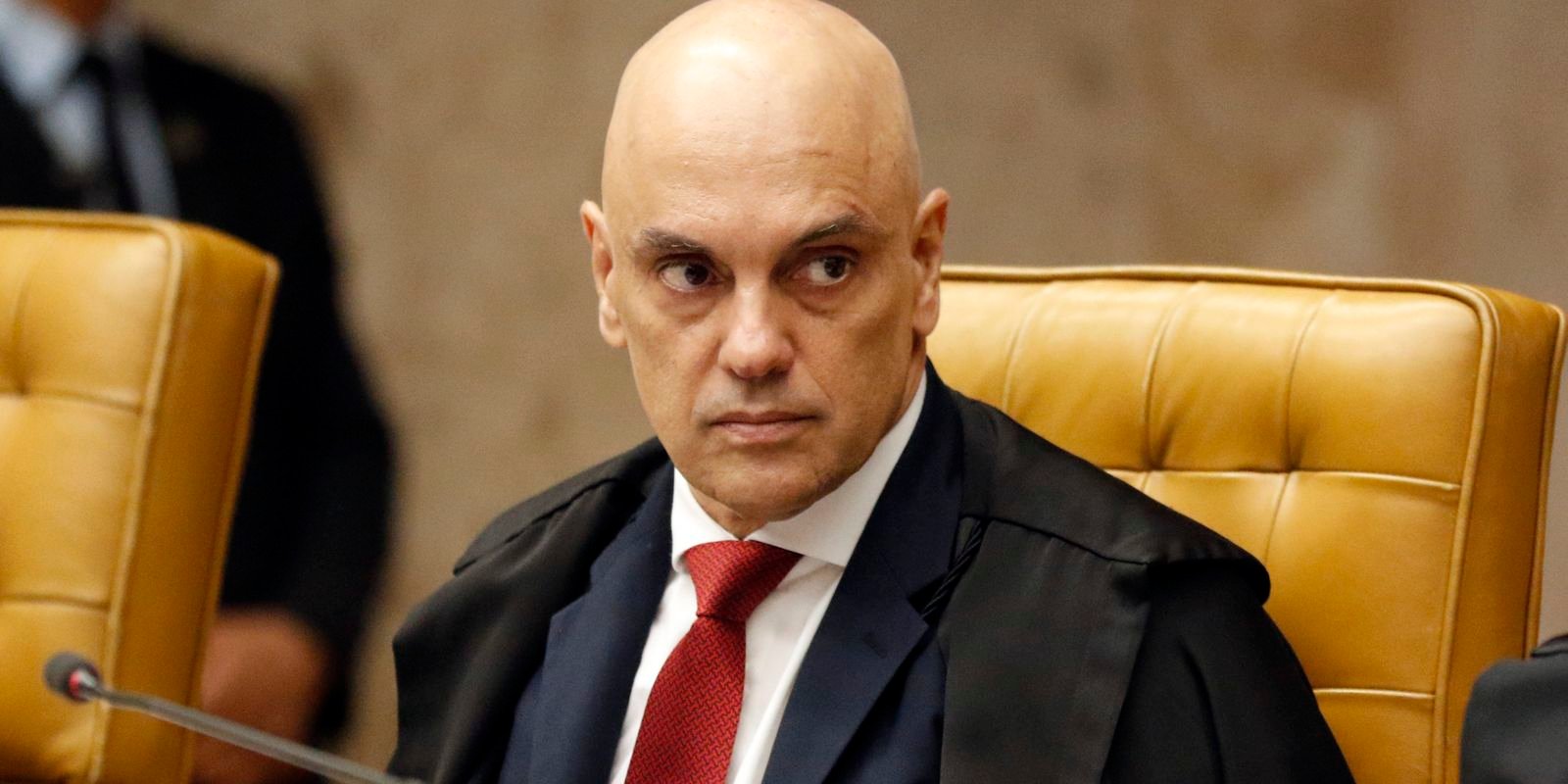 governo-trump-chama-moraes-de-“toxico”-e-reage-a-decisao-de-dino 