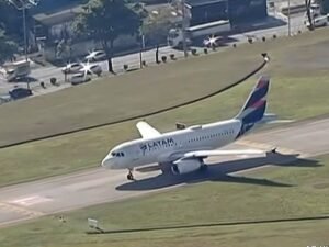 republicanos-rejeitam-acordo-e-shutdown-continua-nos-eua;-paralisacao-afeta-voos