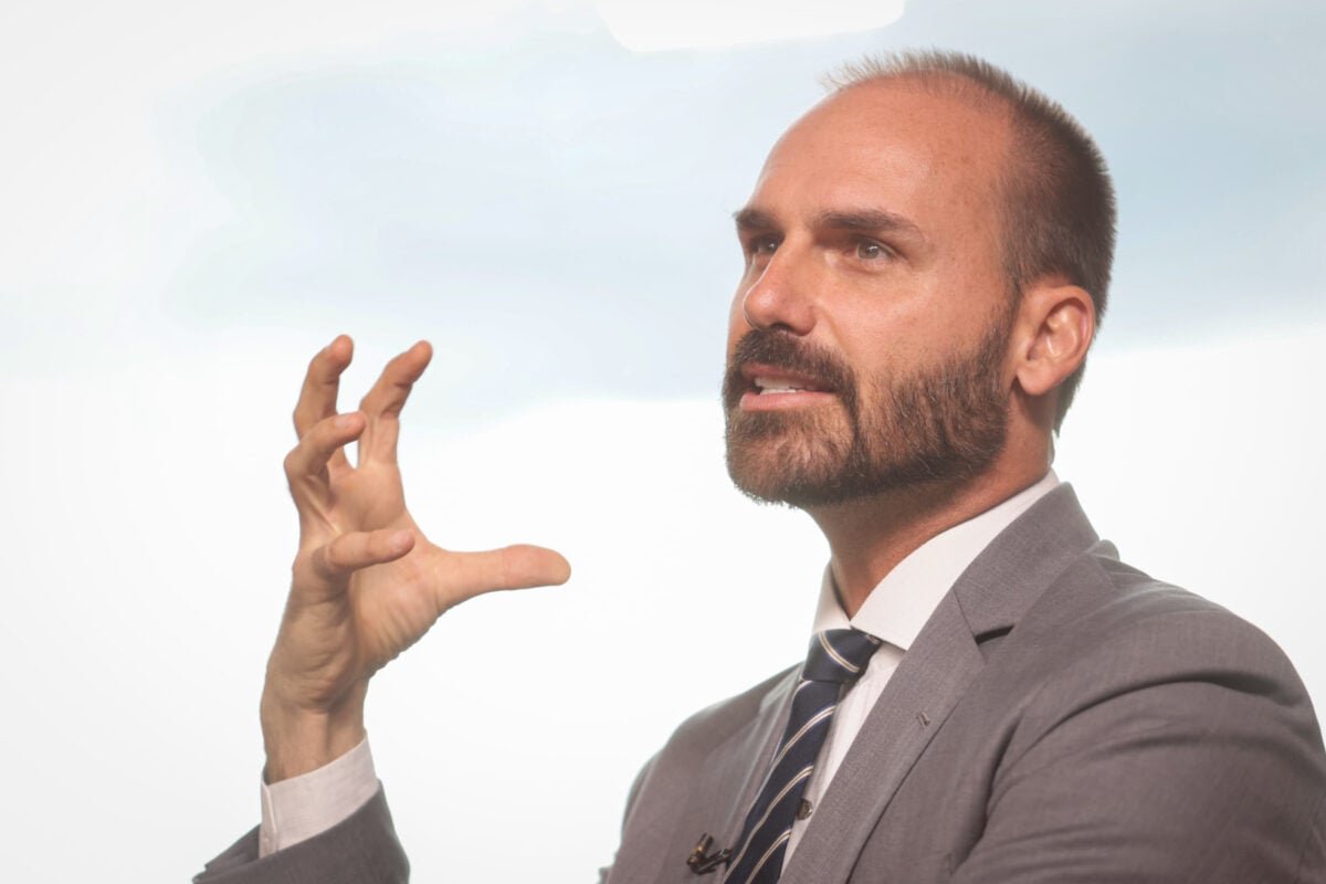 stf-comeca-a-julgar-denuncia-da-pgr-contra-eduardo-bolsonaro