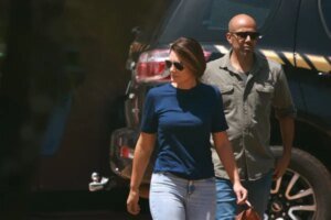 Carlos Bolsonaro reclama da falta de informações sobre o pai - destaque galeria