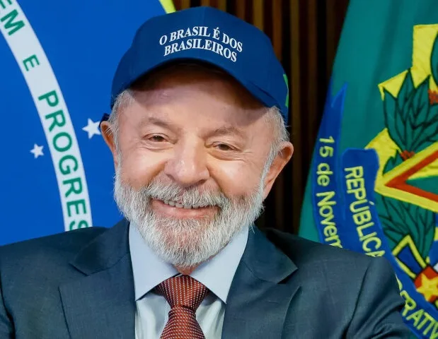 lula-diz-que-agressor-de-mulheres-‘nao-precisa-votar-nele’