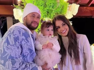 amanda-kimberlly-atualiza-quadro-da-filha-com-neymar-apos-fratura-exposta