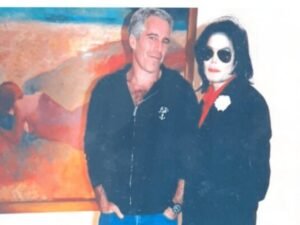 michael-jackson-aparece-ao-lado-do-bilionario-epstein-em-arquivos-do-caso