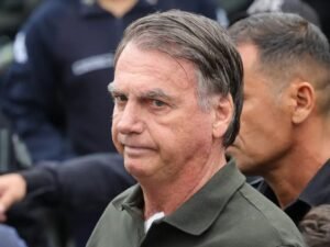 cirurgia-de-hernia-inguinal-de-bolsonaro-segue-sem-intercorrencias,-dizem-medicos