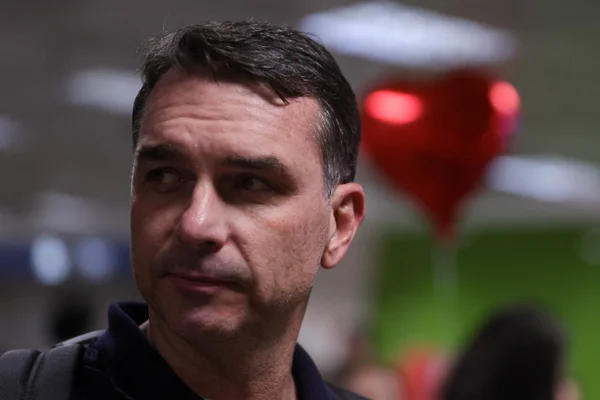 Flávio diz querer Bolsonaro e Nikolas ministros caso vença 2026 - destaque galeria