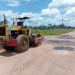 Deracre executa operação tapa-buraco nas vias da Cidade do Povo, em Rio Branco