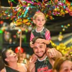 NA AVENIDAUrubu Cheiroso mantém tradição e registra forte presença de crianças