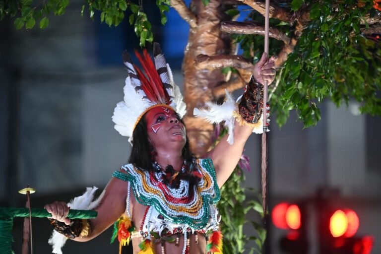 O presidente Aryson Fernandes revelou ao ContilNet que o valor envolve estrutura, alegorias, ensaios, alimentação e uma série de despesas