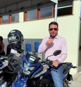 Governo do Acre entrega equipamentos, veículos e cestas básicas a municípios do estado