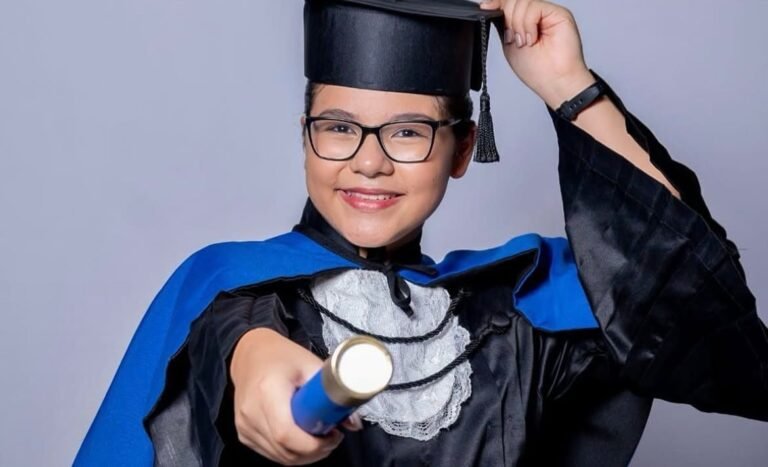 Com apenas 14 anos, acreana é aprovada em mais nove cursos e chega a 23 no total