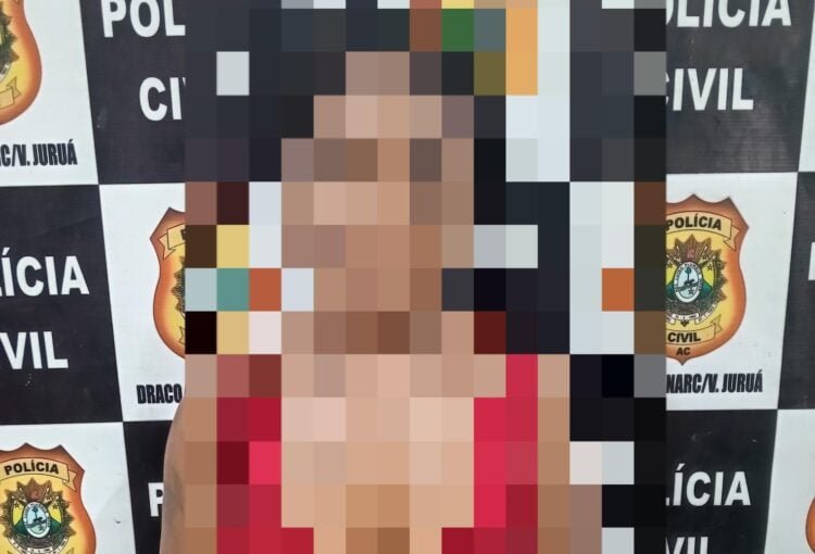 Mulher é presa em flagrante após realizar compras com cartão perdido