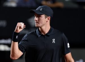 joao-fonseca-vira-sobre-khachanov-e-avanca-para-proxima-fase-em-indian-wells