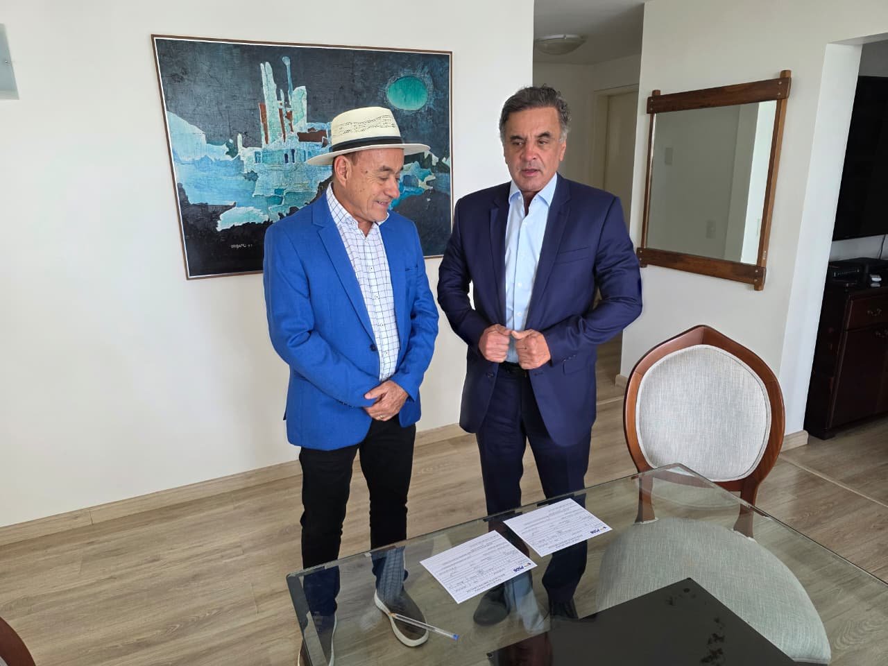 Aécio declara apoio a Bocalom e fala em “novo caminho” para o Acre