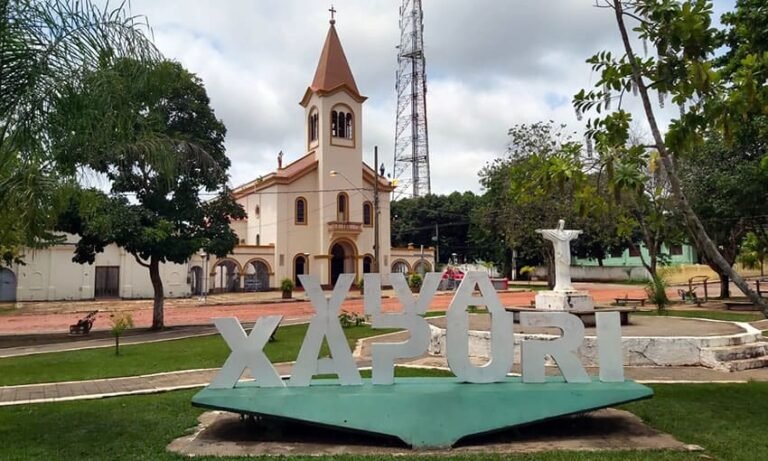 Praça do Centro de Xapuri