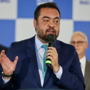 TSE forma maioria para tornar Cláudio Castro inelegível