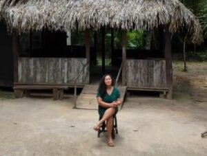 Vídeo de drone gravado no meio da floresta no Acre viraliza ao contrastar com a trend urbana da Rocinha, no Rio de Janeiro.