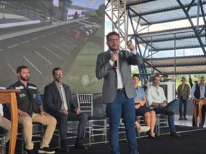 O governador também relembrou momentos críticos enfrentados ao longo do mandato