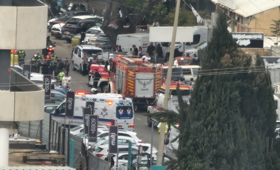 Israel identifica mísseis lançados pelo Irã após anúncio de novo líder supremo do país