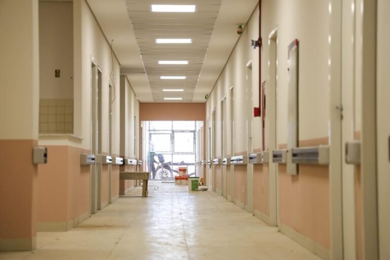 Governo avança com obra da nova maternidade e destaca melhorias na saúde