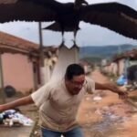 Em Sena, vereador usa IA para denunciar descaso com lixo e buracos; Vídeo