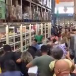 VÍDEOParecia Black Friday! Promoção de panelas causa ‘tumulto’ em mercado no Acre