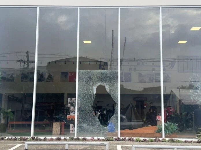 Criminosos usam motorista de app para roubar concessionária no Acre