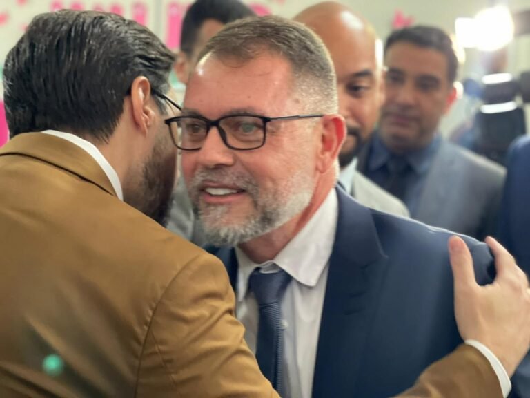 Alysson vai reunir base para definir novo líder e remediar crise com Joabe