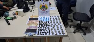 Polícia apreende drogas e conduz dupla por tráfico em Rio Branco