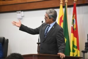 LDO: oposição quer emenda para garantir reajuste anual e avanço nos PCCRs