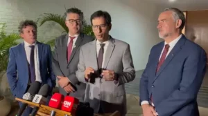 PEC da escala 6×1 prevê transição até 2029 e ganha nova articulação; confira