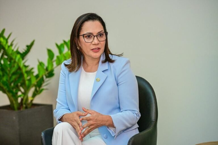 Mailza reage à traição política e arma contra-ataque em Sena