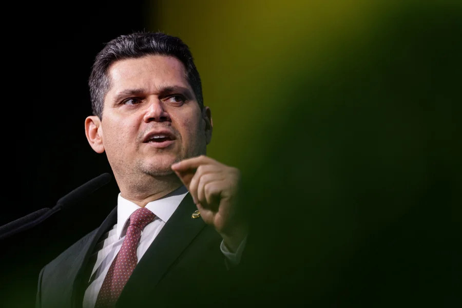 Alcolumbre troca CPI do Master por votação do PL da Dosimetria