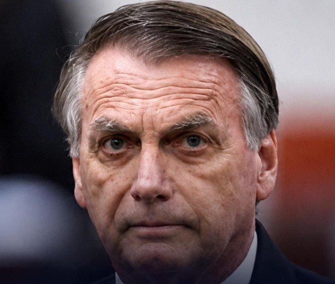 Cai número de brasileiros que culpam Bolsonaro por mortes na Covid