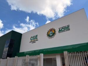 Enquanto escolas enfrentam medo após ataques e ameaças, CGE instala cerca elétrica