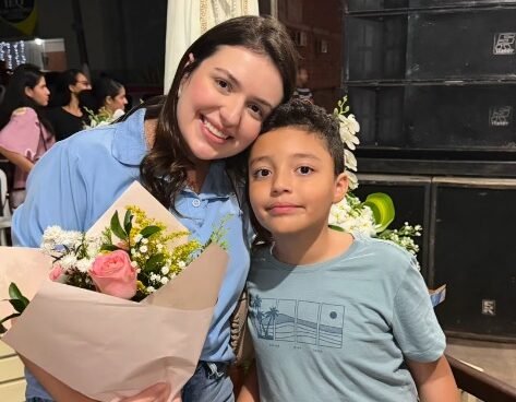Fé e superação: influencer acreana relata “milagre” do filho com paralisia cerebral