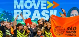 Lula quer criar financiamento de moto popular para entregadores