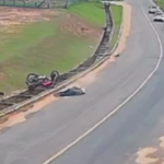 ACIDENTE GRAVEMotociclista é arremessado após perder controle da moto