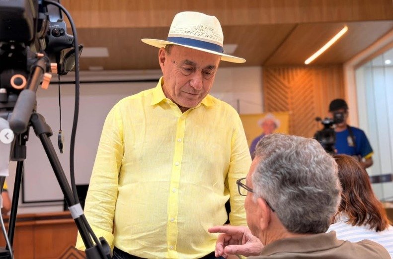 Bocalom participa de seminário voltado ao desenvolvimento no Juruá