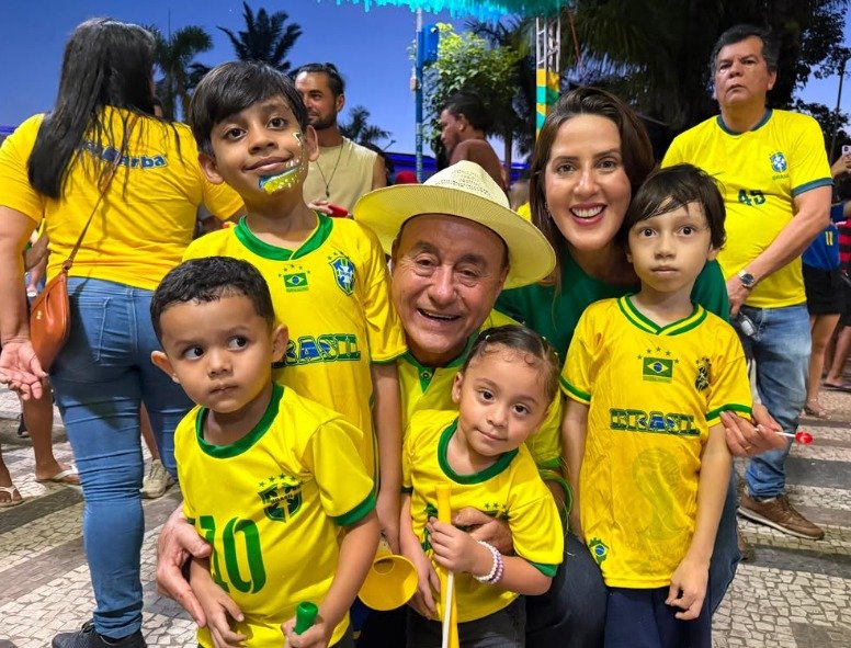 Bocalom destaca paixão dos acreanos pelo futebol durante estreia do Brasil