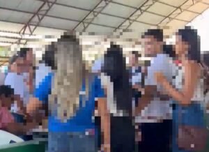 Discussão entre familiares marca casamento coletivo no Acre; VÍDEO