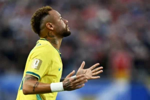 Neymar estreia na Copa após clamor de torcida brasileira nos EUA