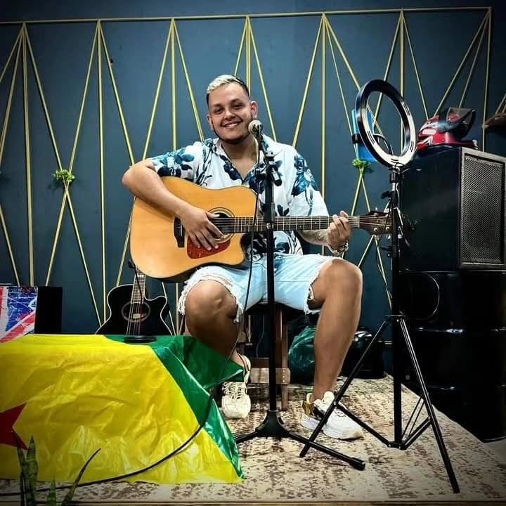 Cantor acreano morre após grave quadro de saúde e suspeita de leptospirose