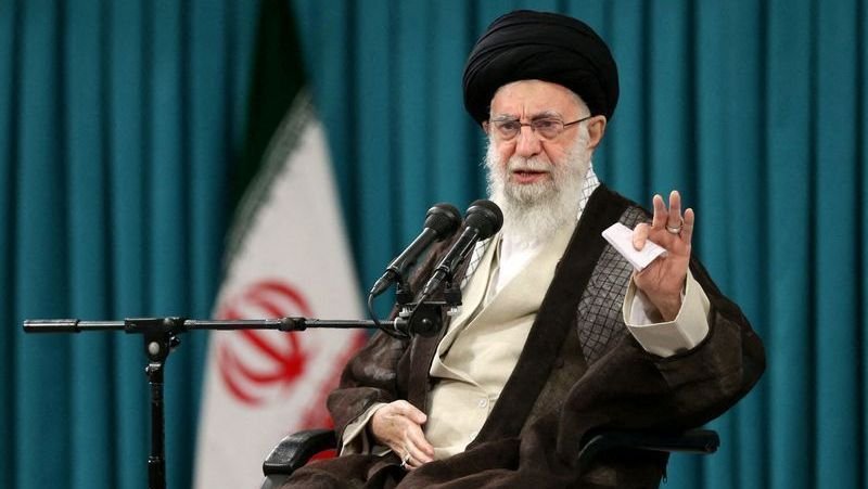 Irã planeja funeral para Ali Khamenei com cerimônias no Irã e Iraque
