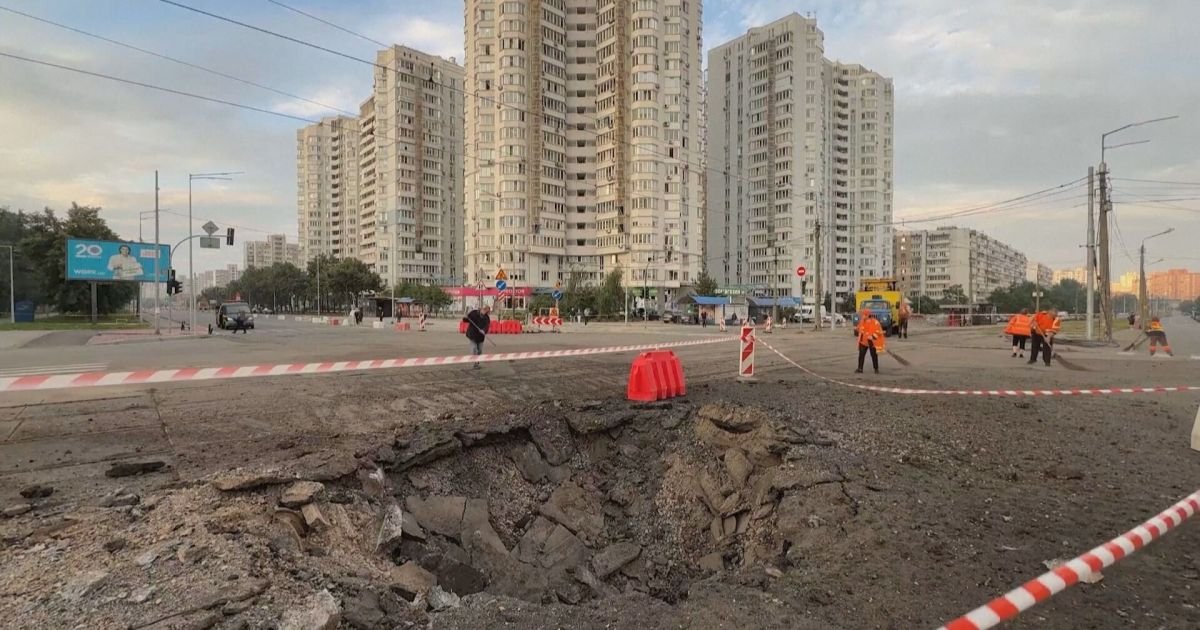 Ataque da Rússia contra Kiev deixa pelo menos 10 feridos