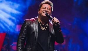 Show de Leonardo marca o encerramento da Expoacre Juruá 2026