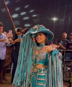 Lis Carvalho é eleita princesa do rodeio da Expoacre Juruá 2026
