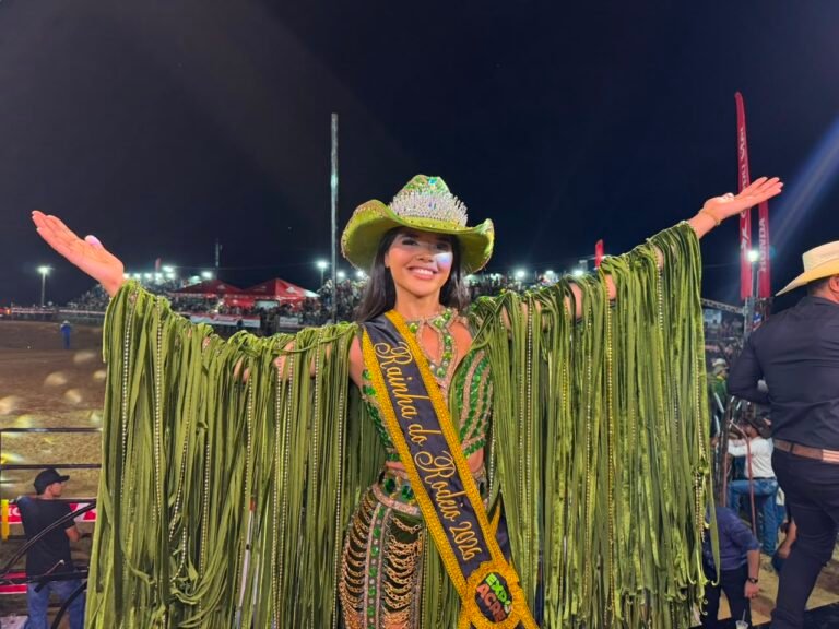 Cleiciana Bezerra é eleita Rainha da Expoacre Juruá 2026; veja o momento