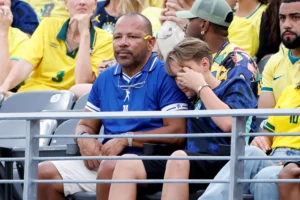 Pai de Neymar divulga carta aberta ao filho após eliminação do Brasil