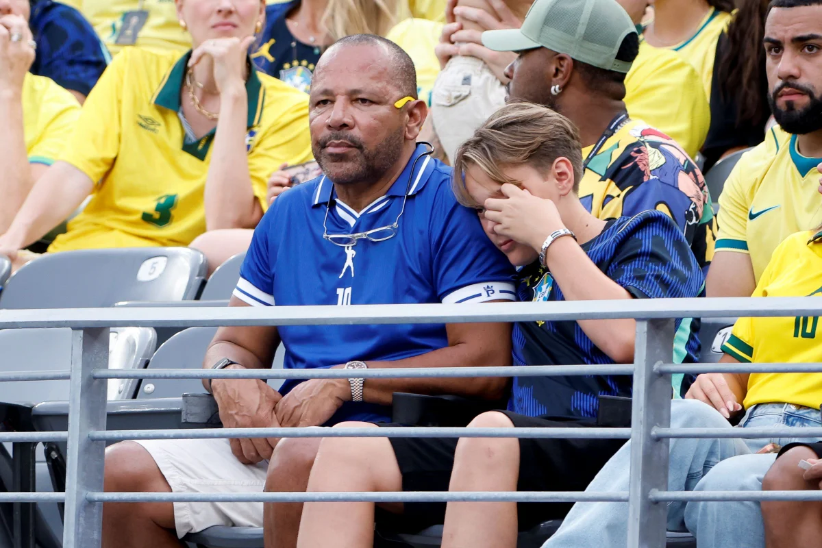 Pai de Neymar divulga carta aberta ao filho após eliminação do Brasil